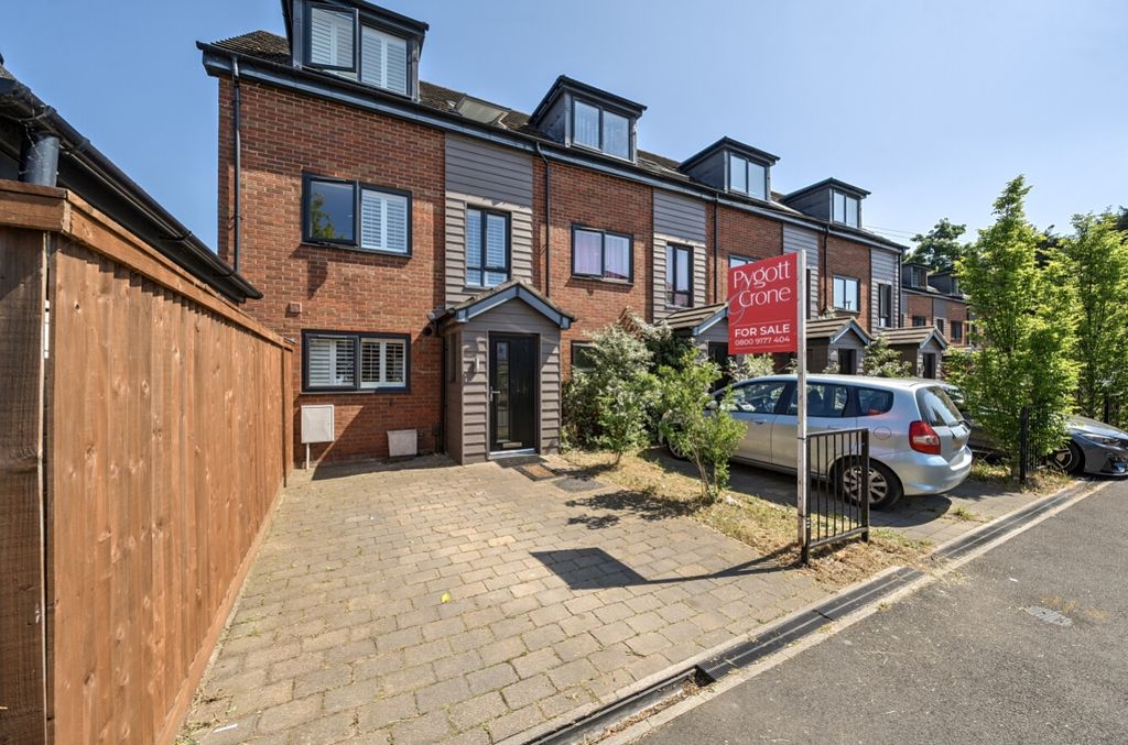 Property photo 1 of 30 38-6821Ddce35d4F-1281927-Arw-38