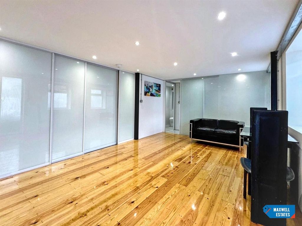 Property photo 2 of 11 Whatsapp Image 2026-04-27 At 12.52.31 (13).Jpg