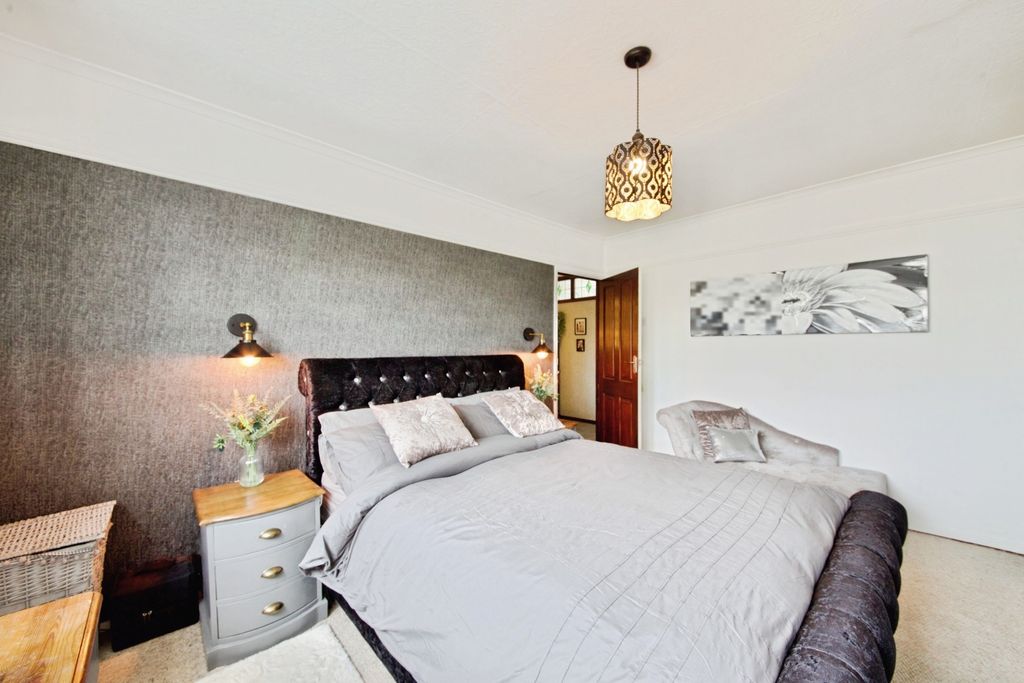 Property photo 3 of 15 Pbox-Img.Jpg