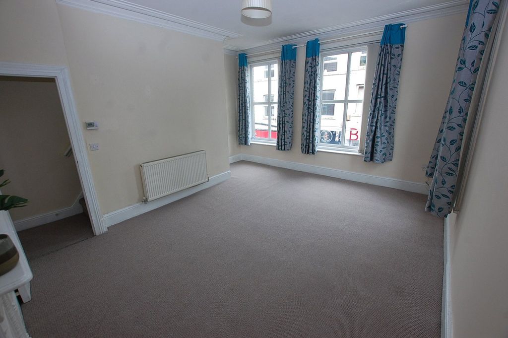 Property photo 2 of 10 Picture No. 03