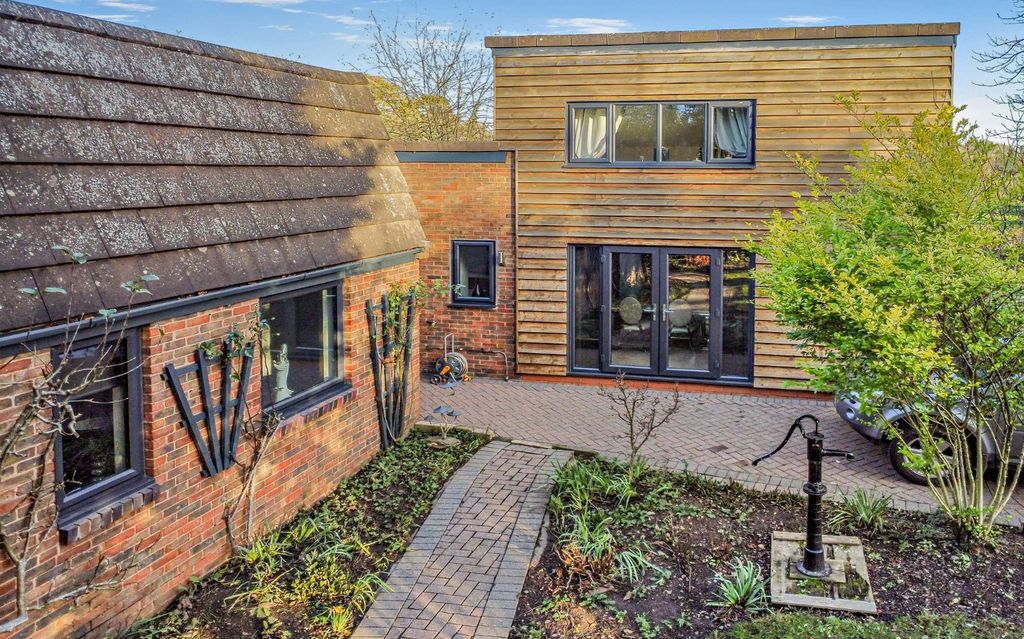 Property photo 3 of 23 Front