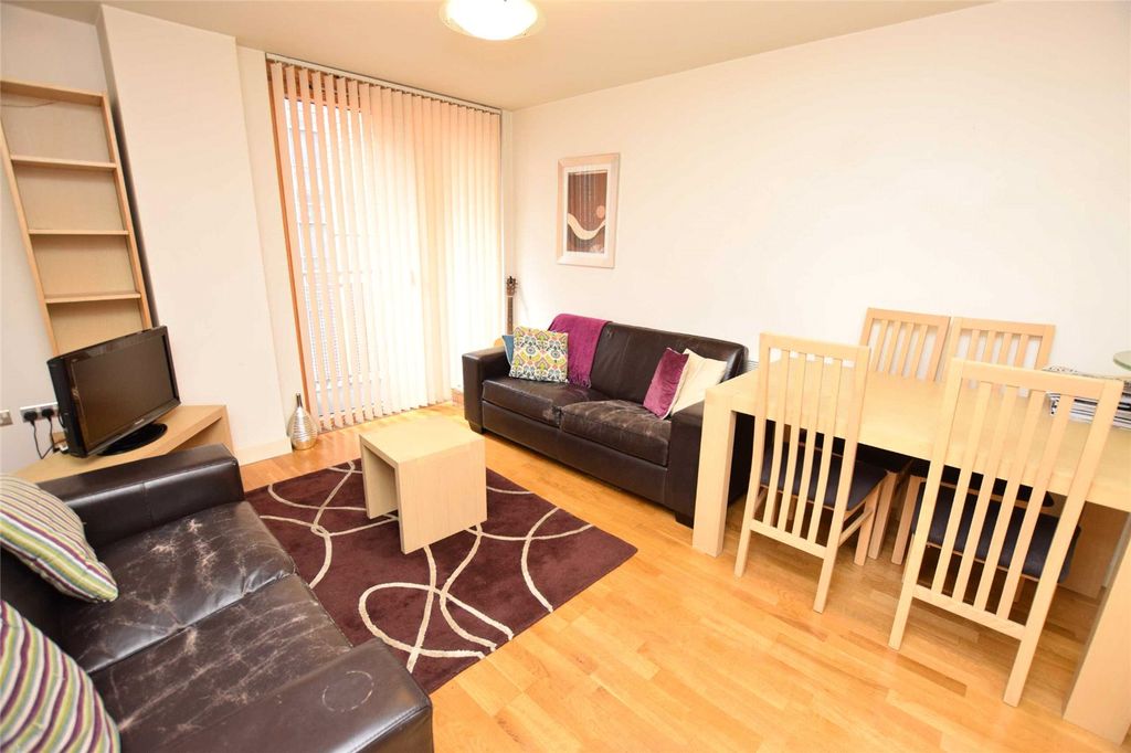 Property photo 1 of 10 Picture No. 04