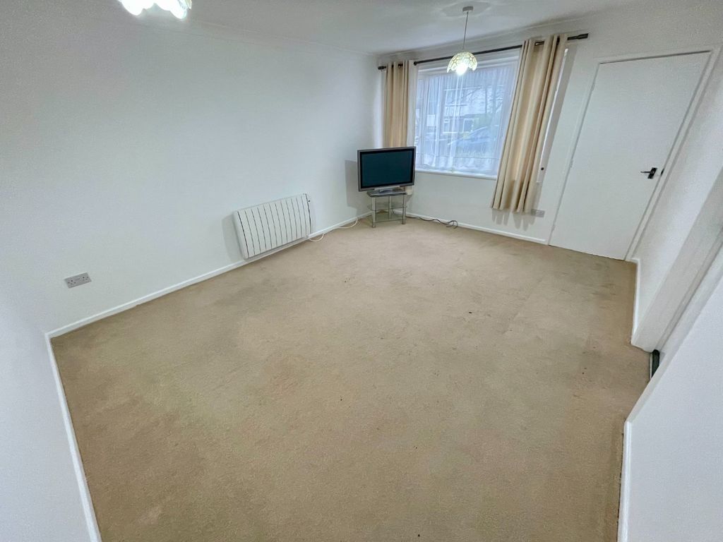 Property photo 3 of 7 3790174