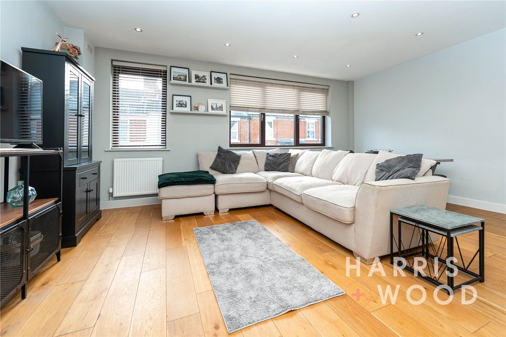 Property photo 3 of 24 Picture No. 13