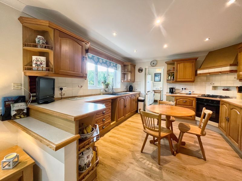 Property photo 2 of 43 Photo 22