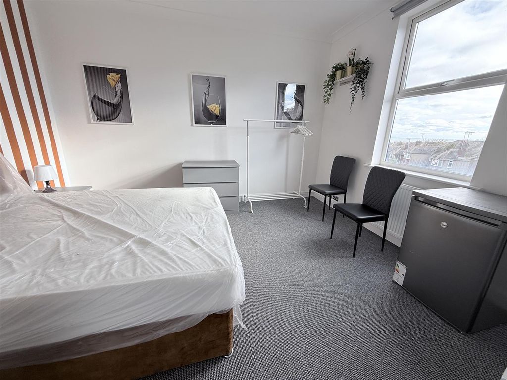Additional image 9 of 9 bed shared accommodation to rentRamsgate Road, Broadstairs CT10