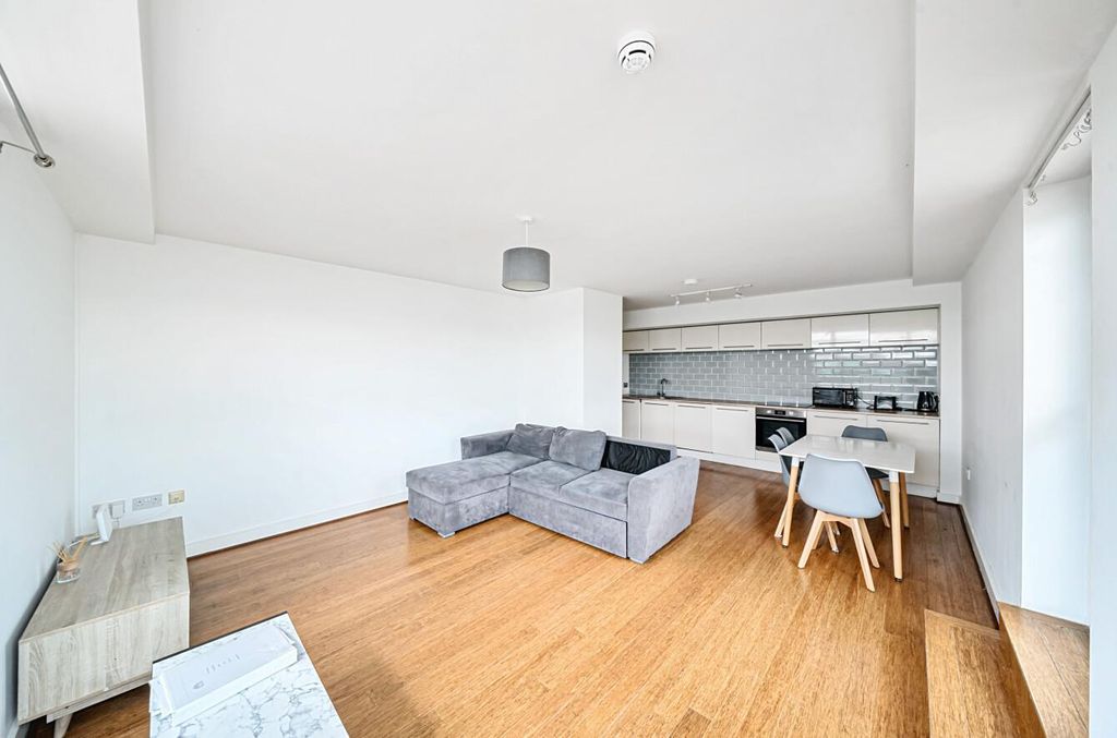 Property photo 3 of 13 Qu8Drbxr5E2A8Ljxwzaqza.Jpg