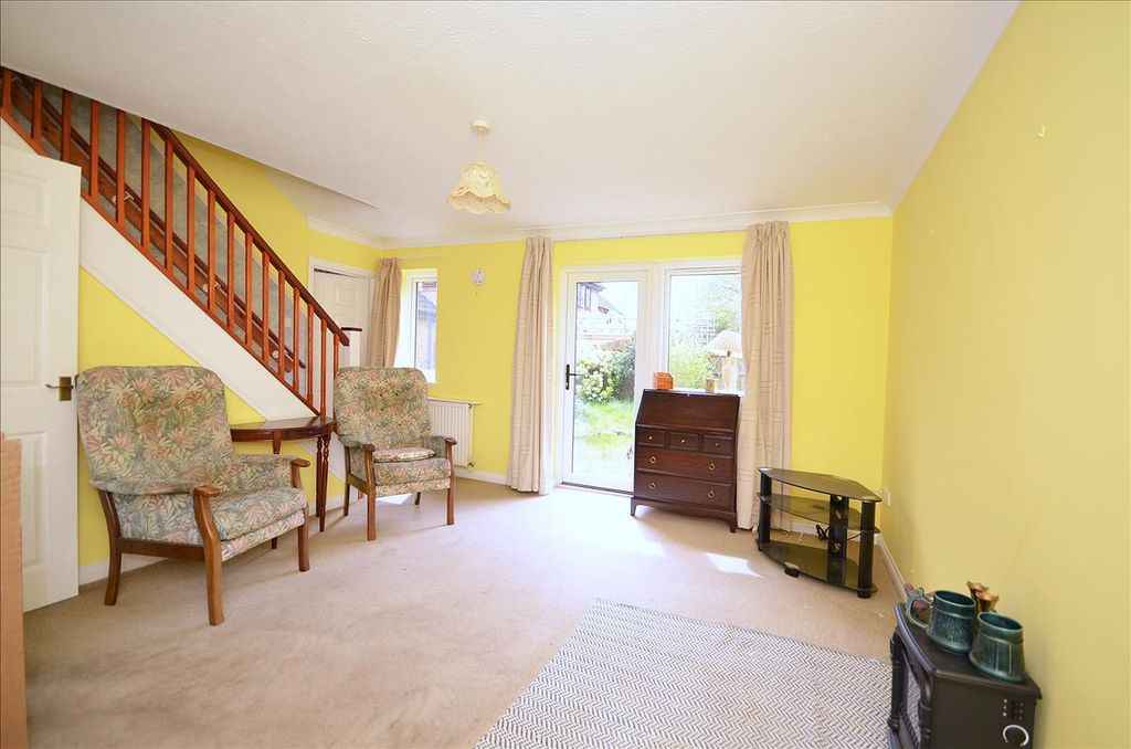 Property photo 2 of 12
