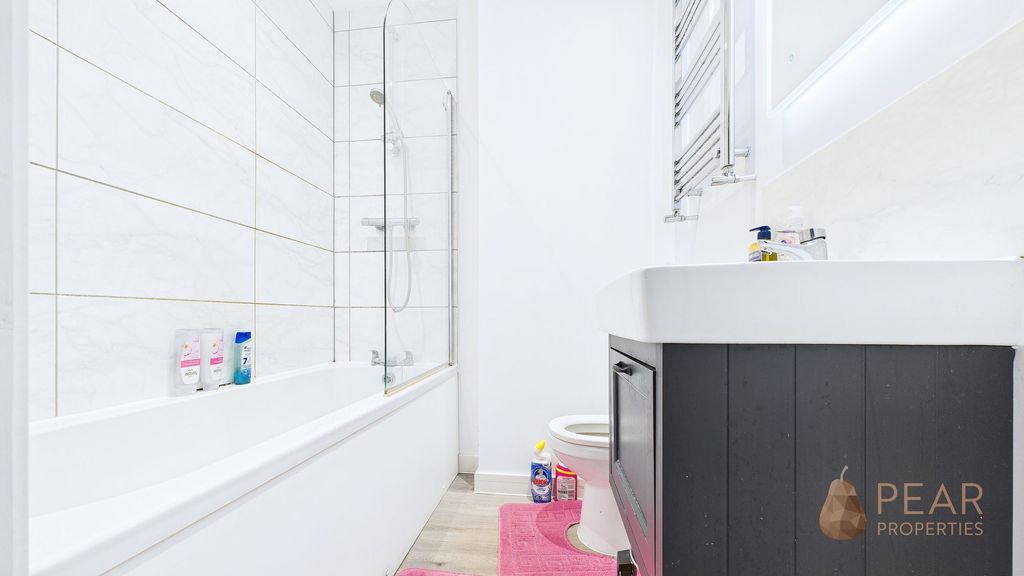 Property photo 2 of 3