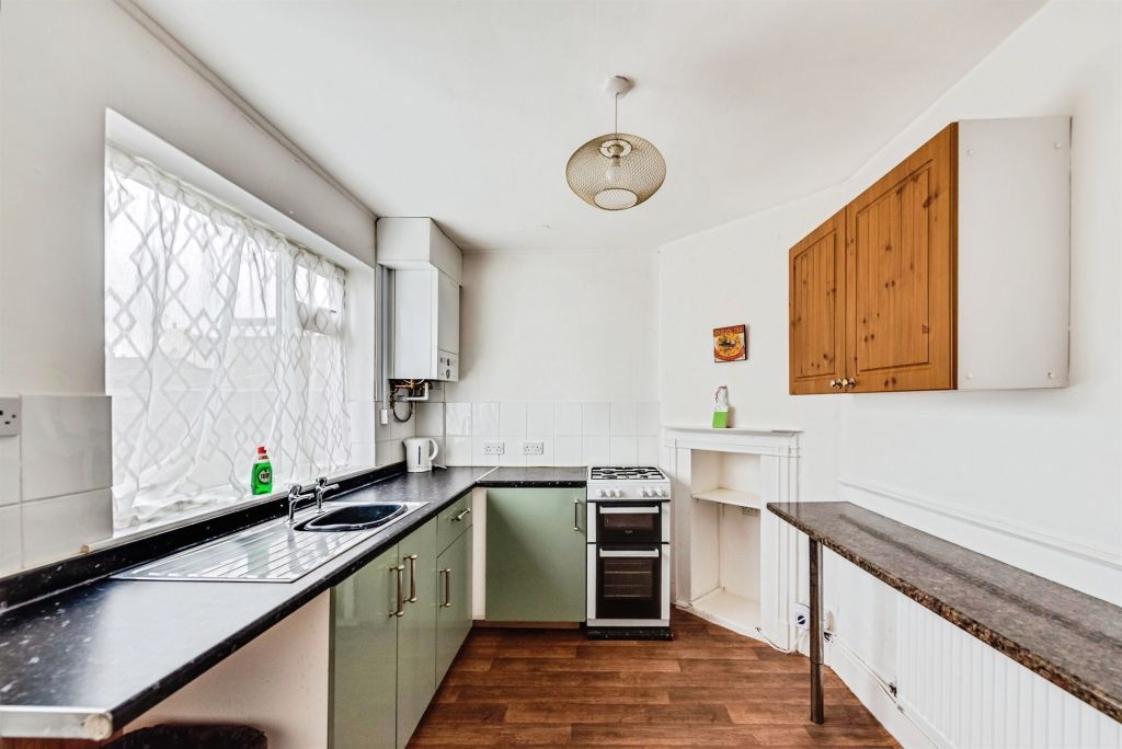 Property photo 2 of 12