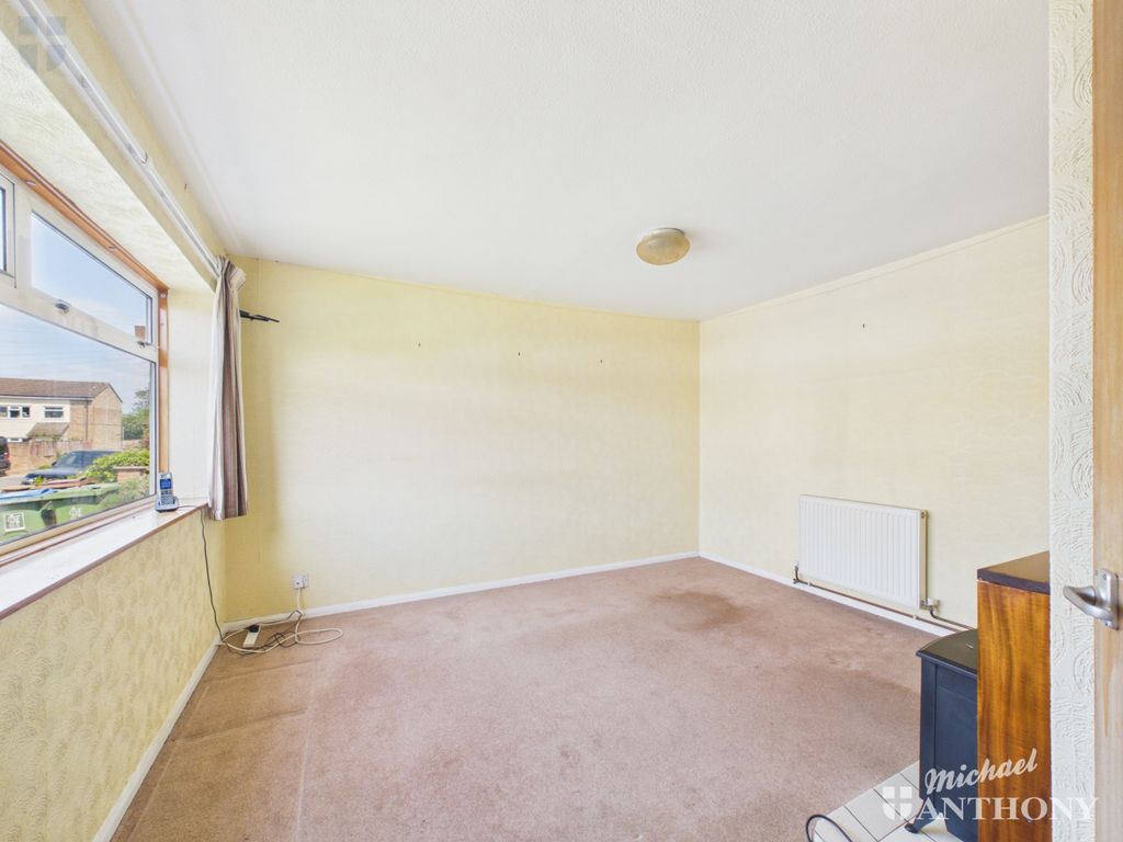 Property photo 3 of 15 Cam03218G0-Pr1106-Still008