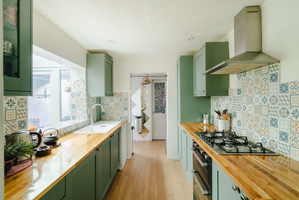 Property photo 1 of 16 20