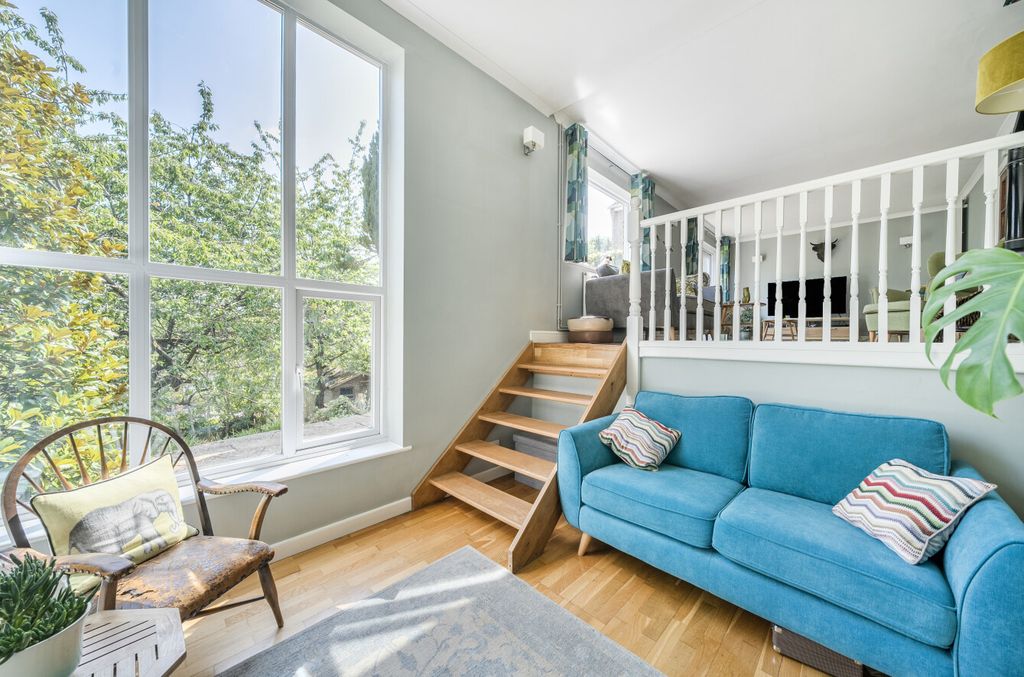 Property photo 3 of 26 1334540-13-68939F...