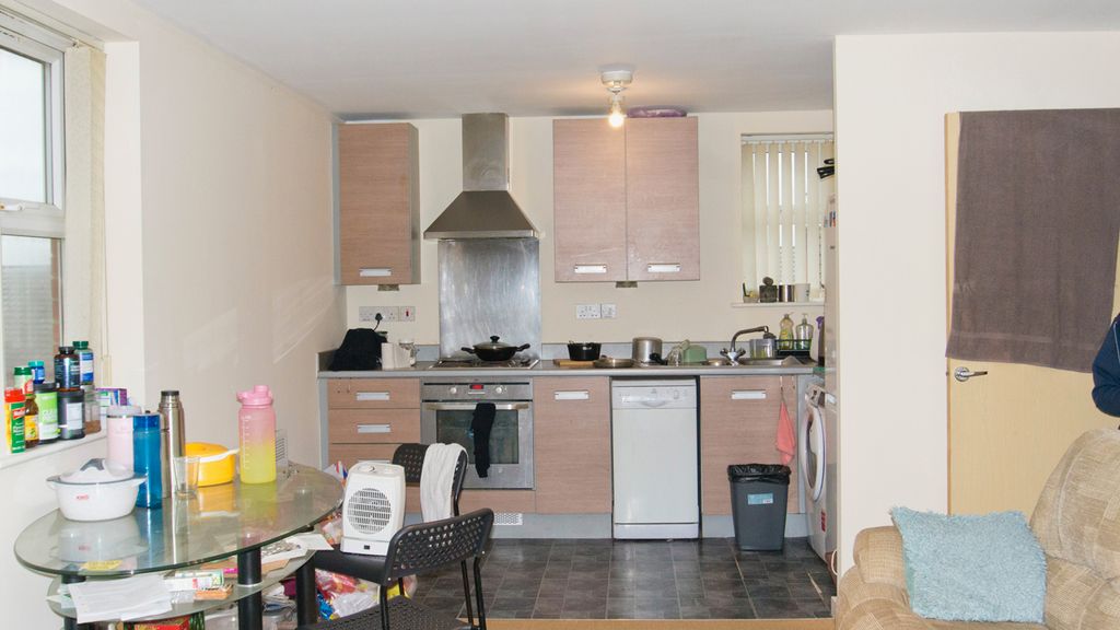 Property photo 3 of 11