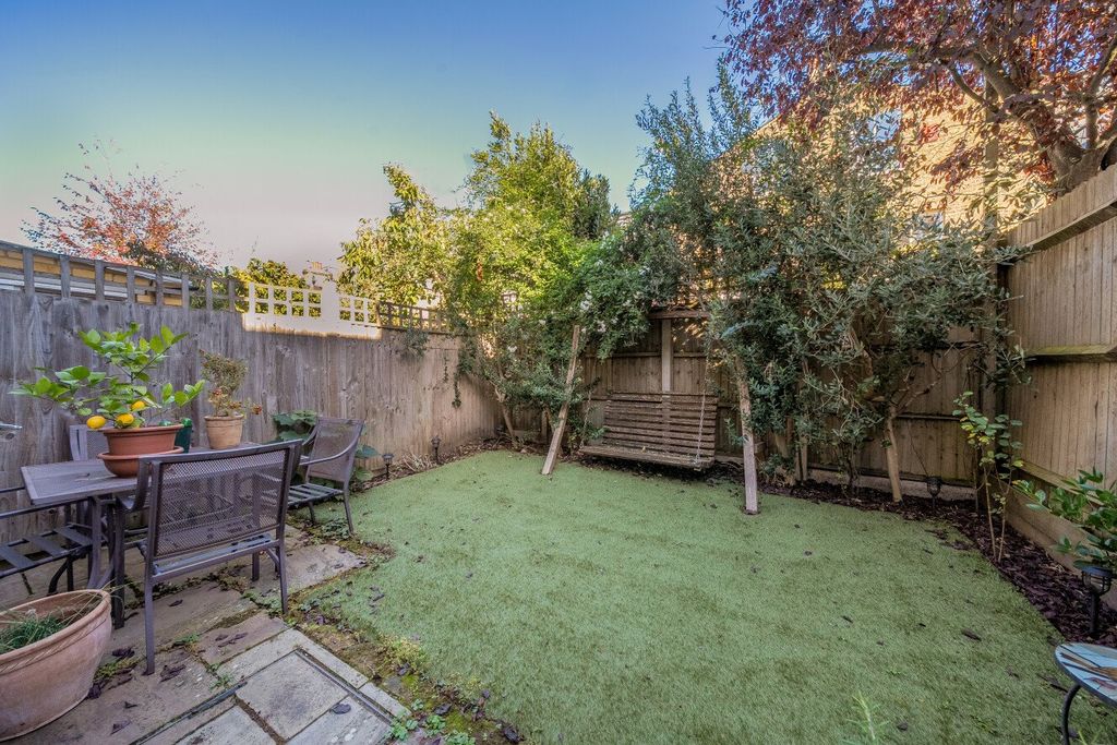 Property photo 2 of 12 Picture No. 09