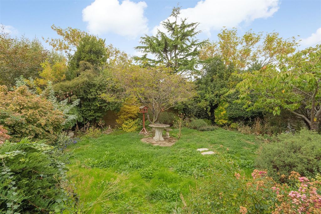 Property photo 3 of 16 Kingsdown Park, Tankerton, Whitstable