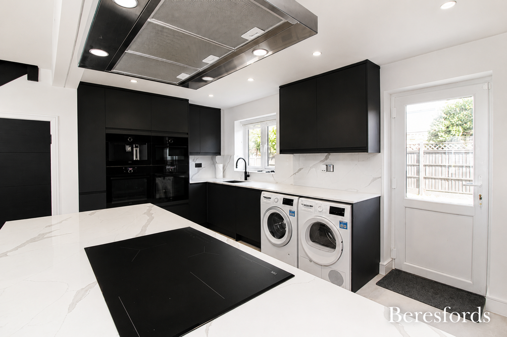 Property photo 2 of 13 Kitchen View 2