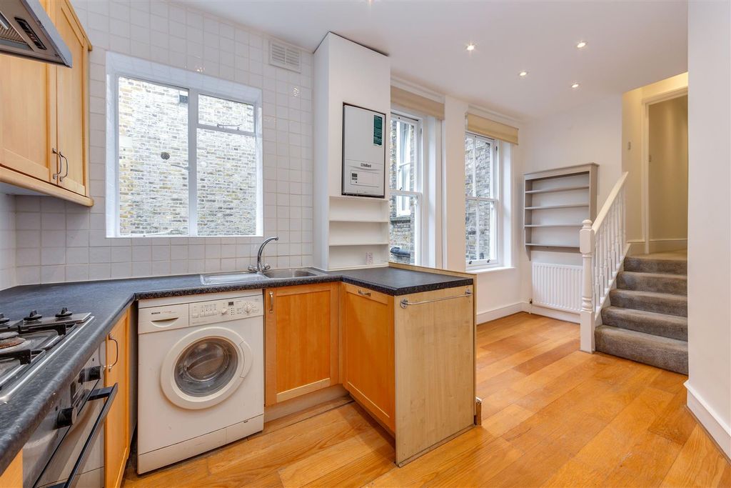 Property photo 3 of 12 Kitchen.Jpg