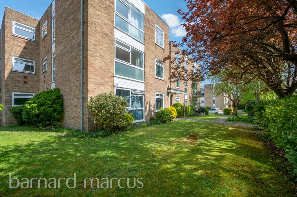 Property photo 3 of 12
