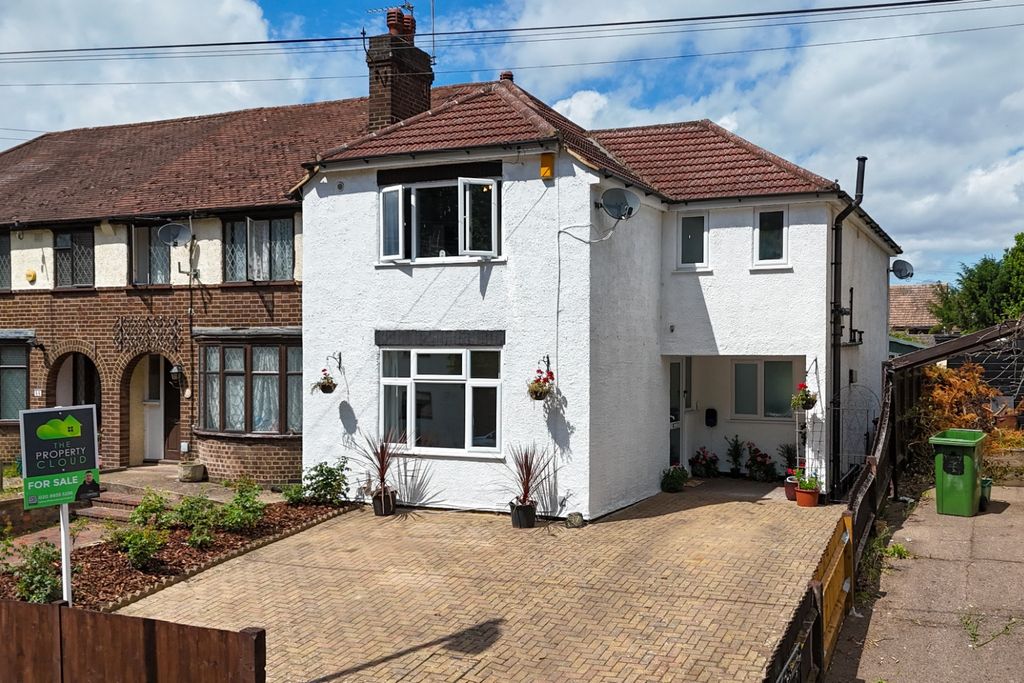 Property photo 2 of 32 4287243