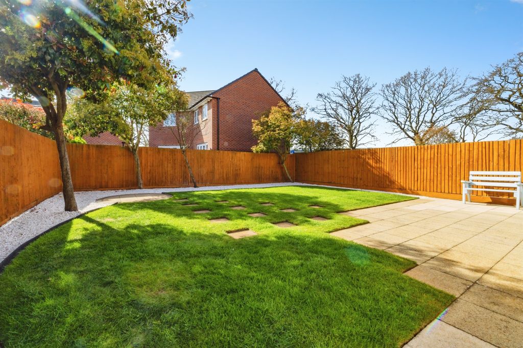 Property photo 2 of 20