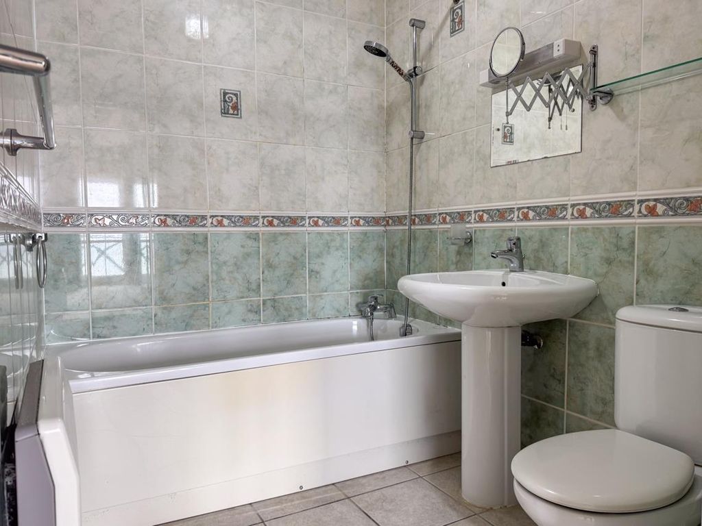 Additional image 13 of 2 bed flat for saleSnaefell House, The Promenade, Port Erin IM9