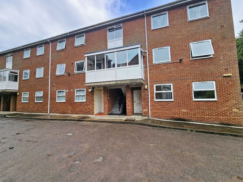 Property photo 1 of 8