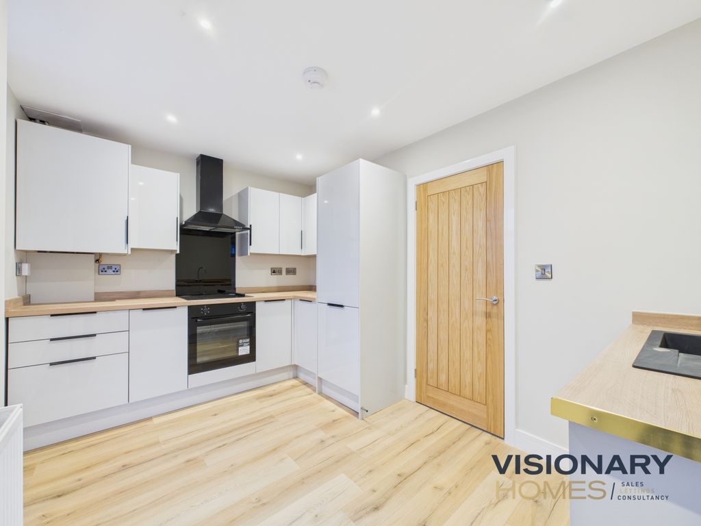 Property photo 1 of 5 Cam03522G0-Pr0240-Still004