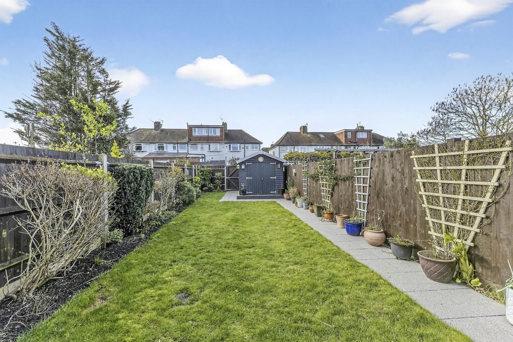 Property photo 3 of 20