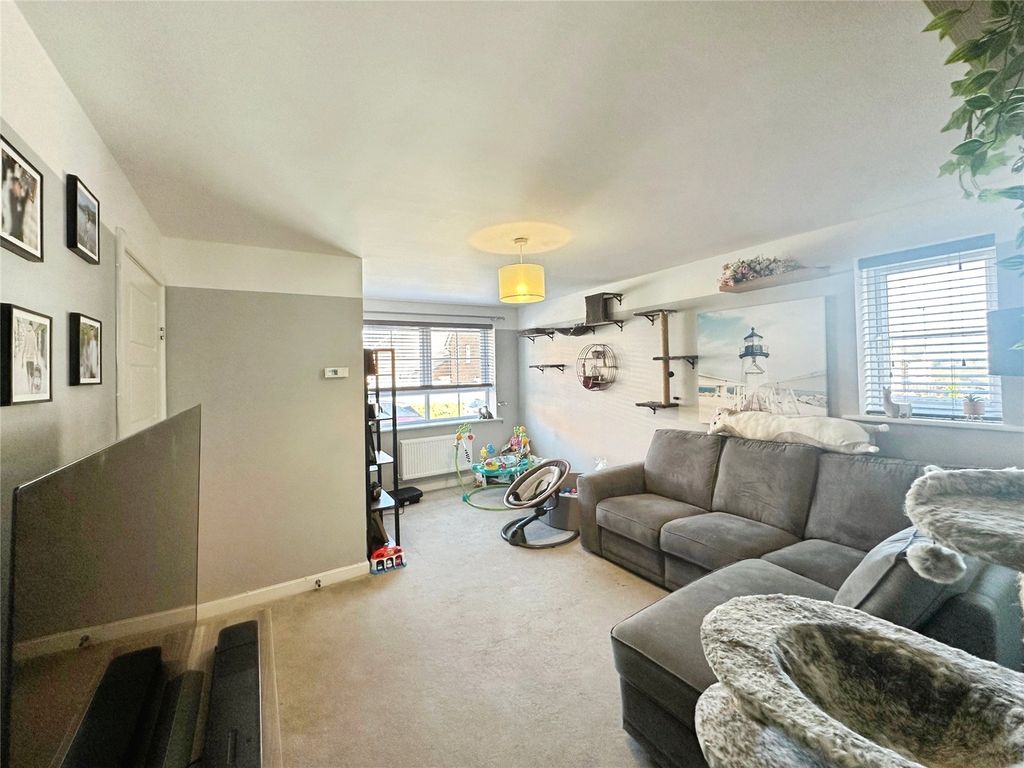 Property photo 3 of 23 Picture No. 06