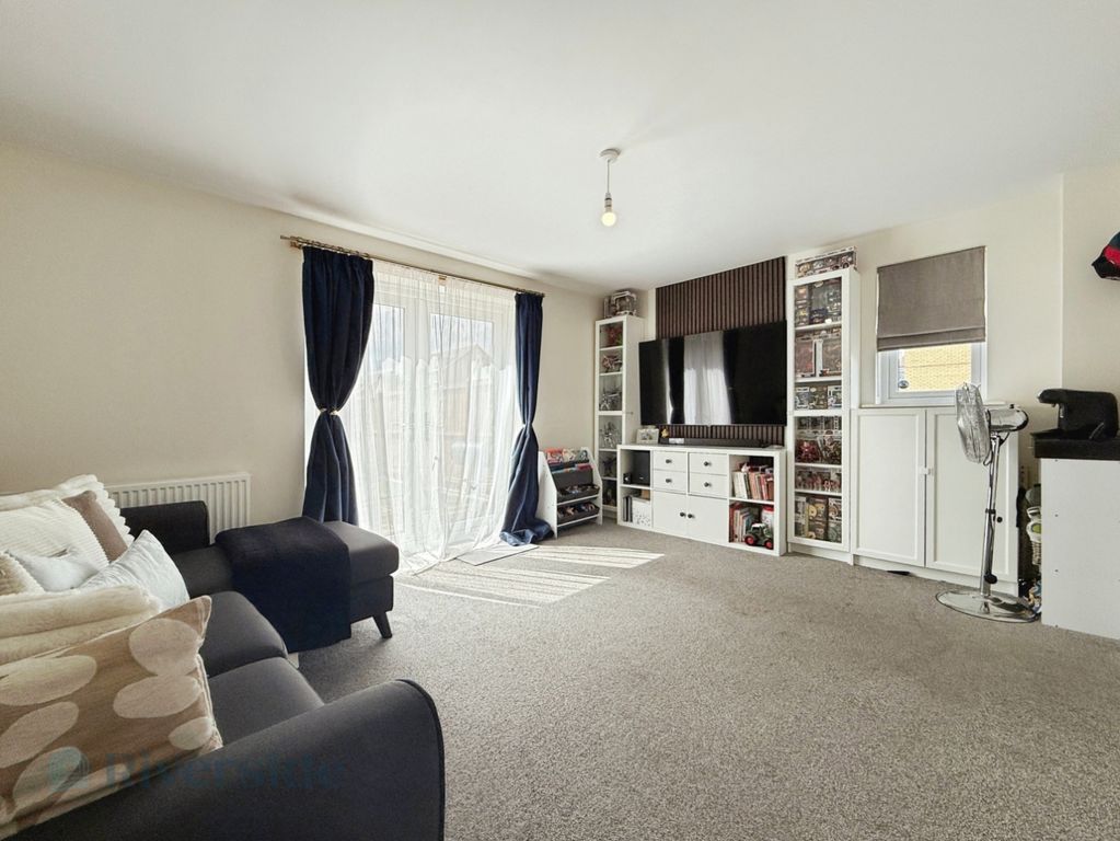 Property photo 2 of 12 Pbox-Img.Jpg