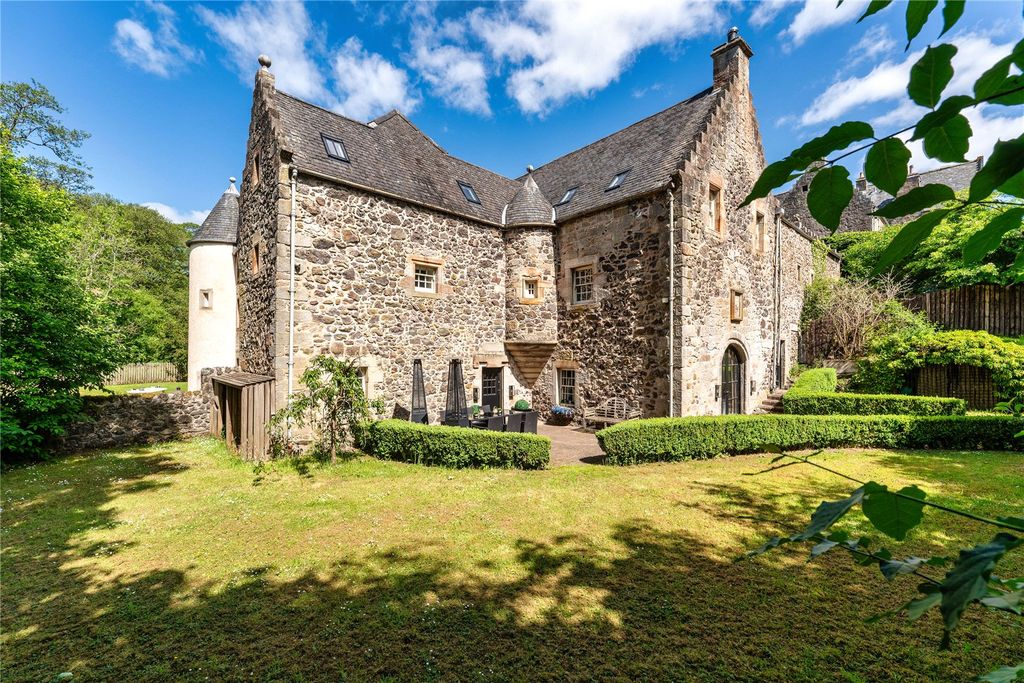 Property photo 1 of 28 East Mill House