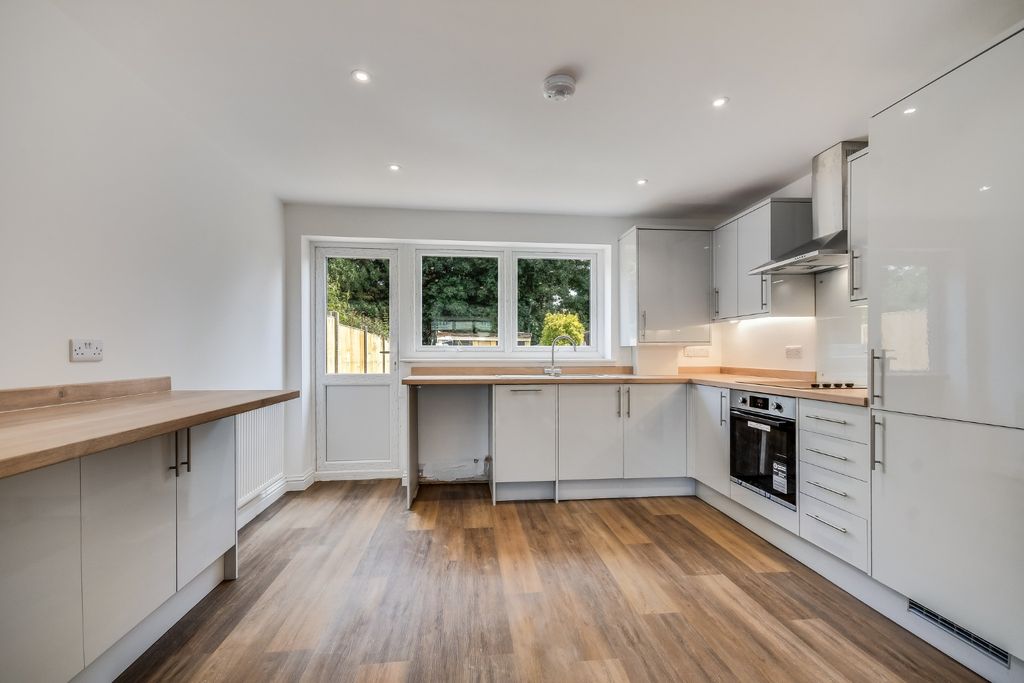 Property photo 2 of 11 5244291