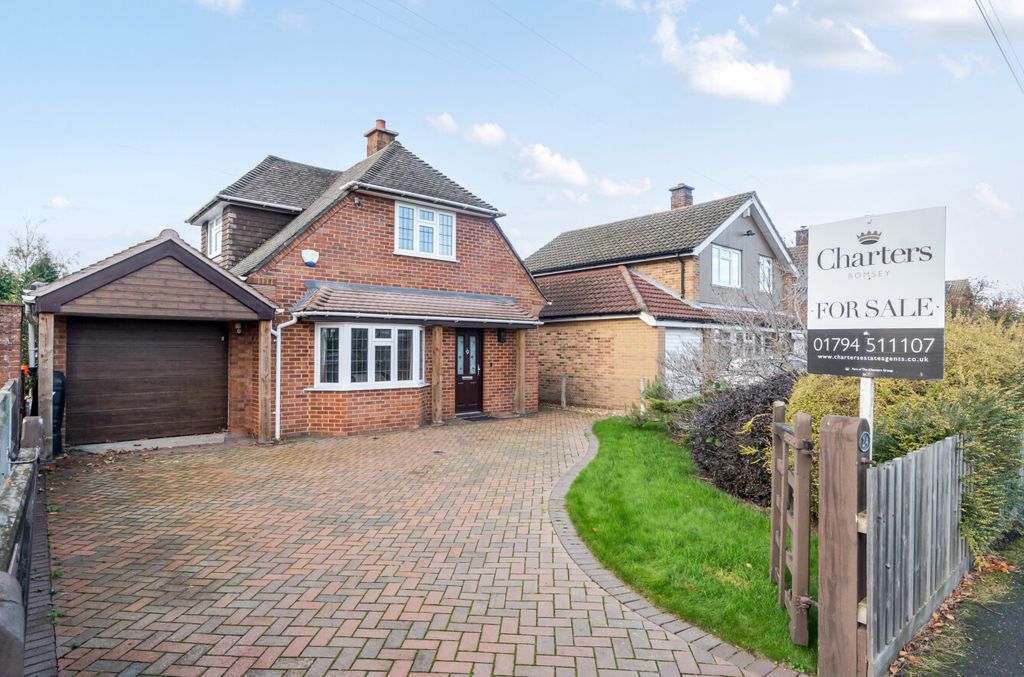 Property photo 1 of 14 1375371-19-6909d2...