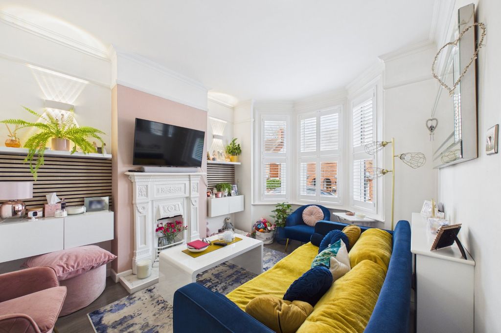 Property photo 2 of 13 Picture No. 35