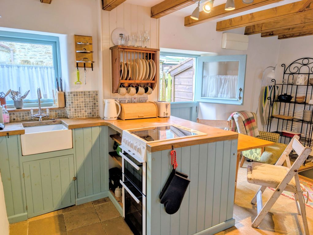 Property photo 3 of 11