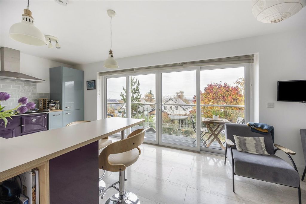 Property photo 3 of 16 Ph19_6298226.Jpg