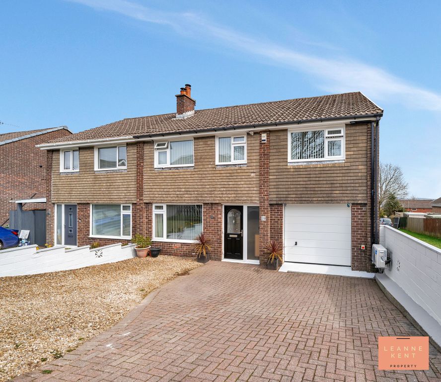 Property photo 3 of 44