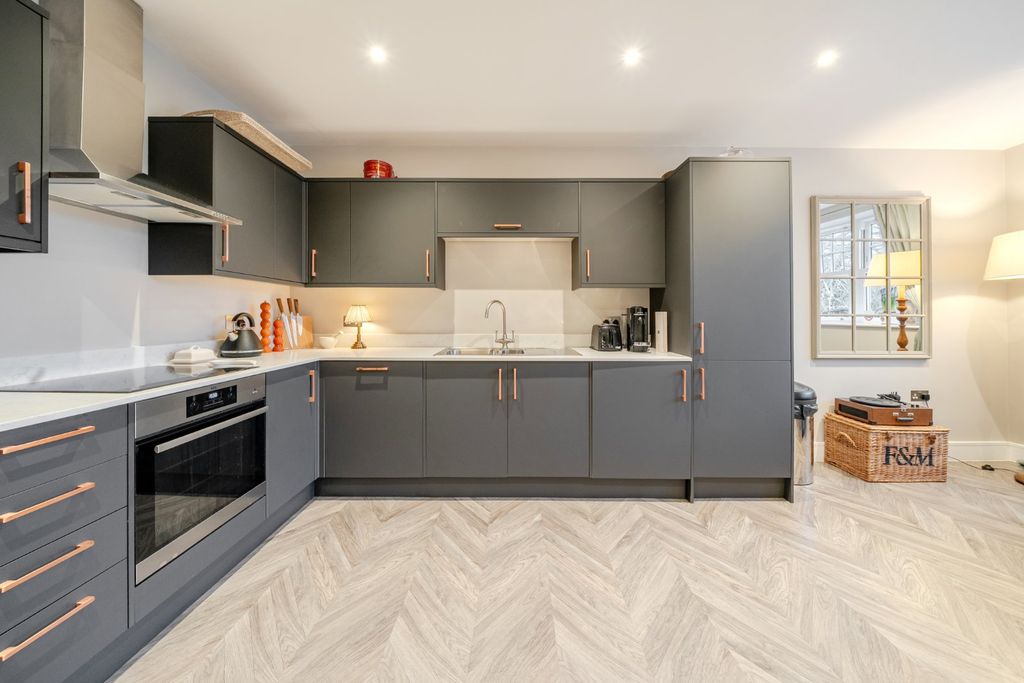 Property photo 2 of 13 Picture No. 04