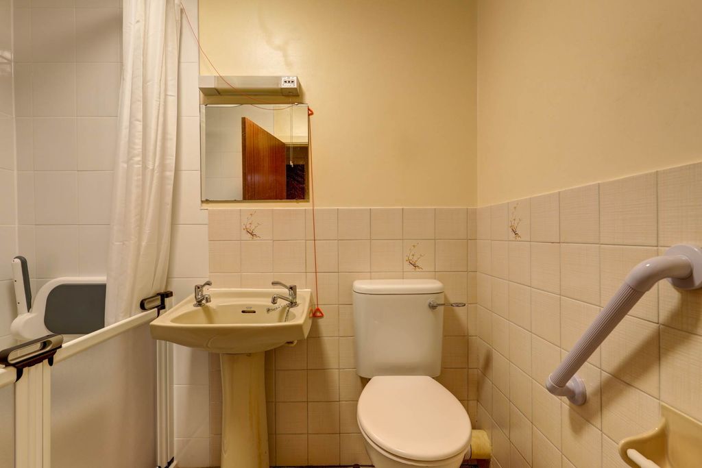 Additional image 4 of 1 bed flat for saleWhite Cliff Mill Street, Blandford Forum DT11