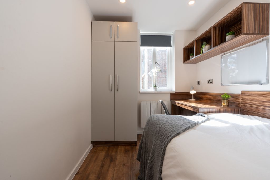 Property photo 3 of 29 Jesmond View Block B Flat 7 Bedroom 2