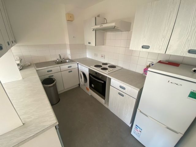 Property photo 3 of 5 Kitchen