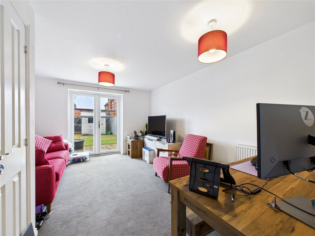 Property photo 3 of 10 Picture No. 13