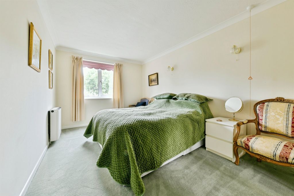 Additional image 7 of 2 bed flat for saleBedford Road, Hitchin SG5