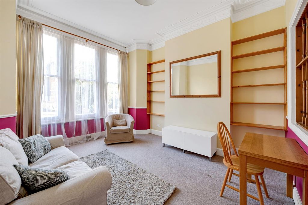 Property photo 2 of 11