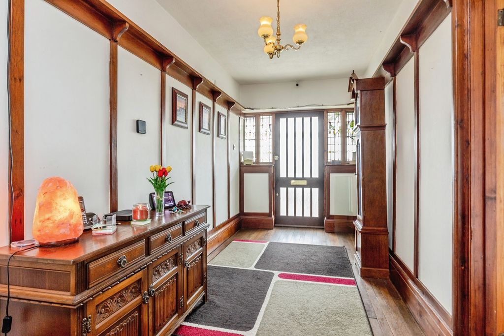 Property photo 2 of 22 Photo