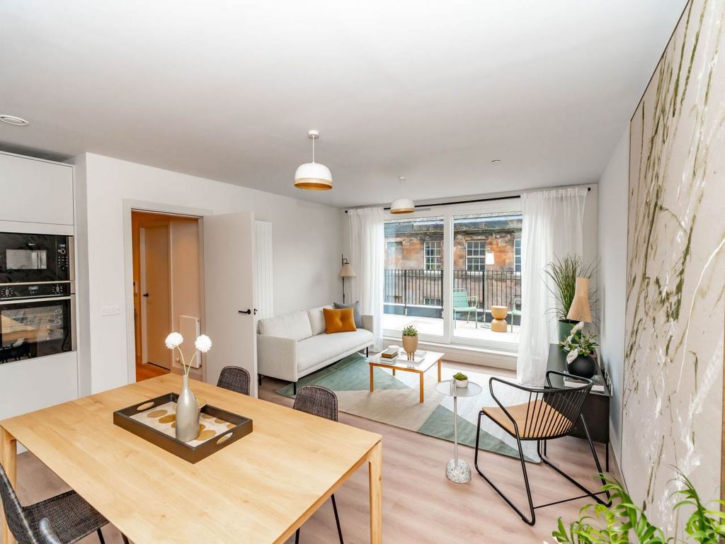 Property photo 1 of 8 Interiors-4