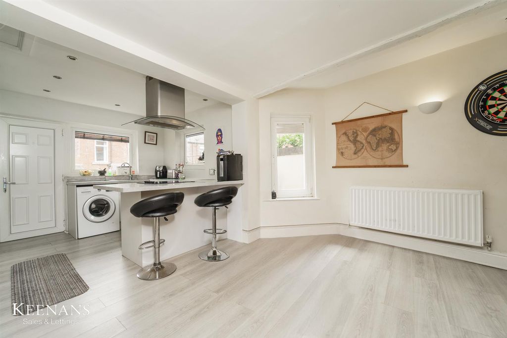 Property photo 3 of 15 3.Jpg