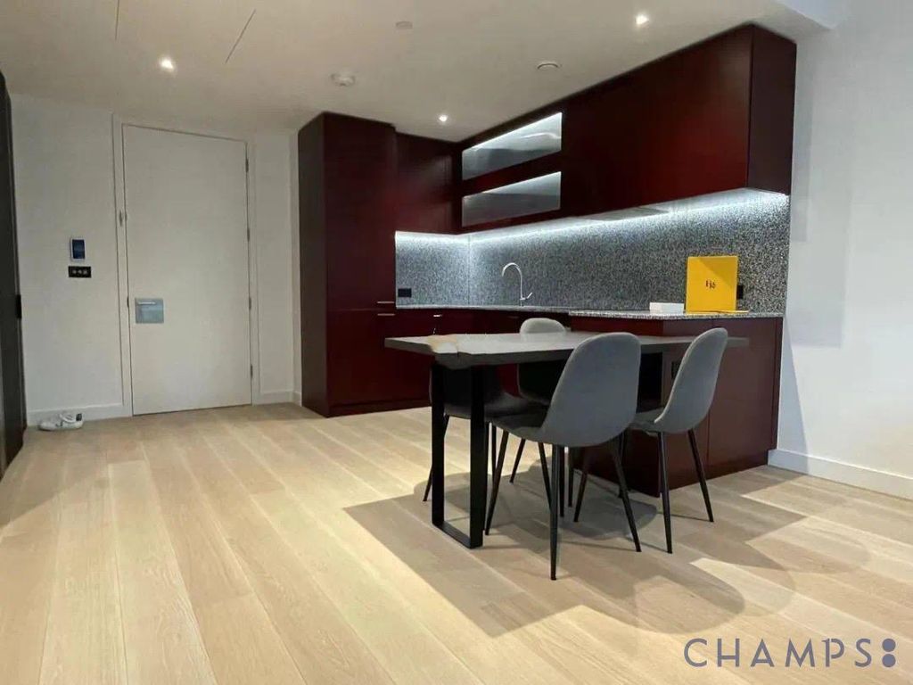 Property photo 3 of 7 Gallery