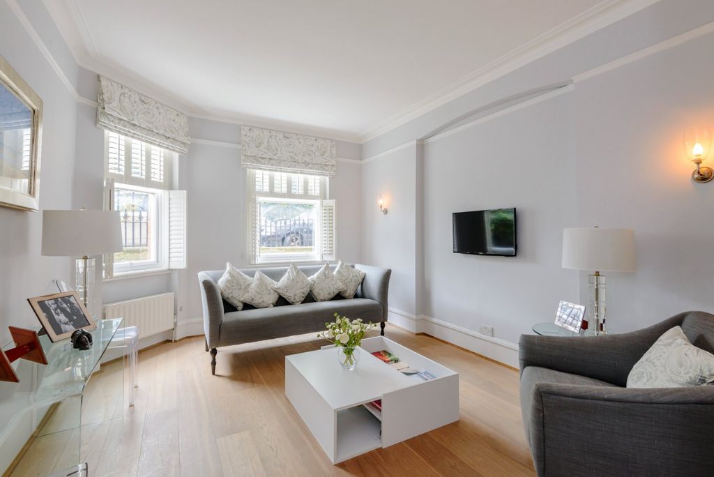 Property photo 2 of 10 Reception Room